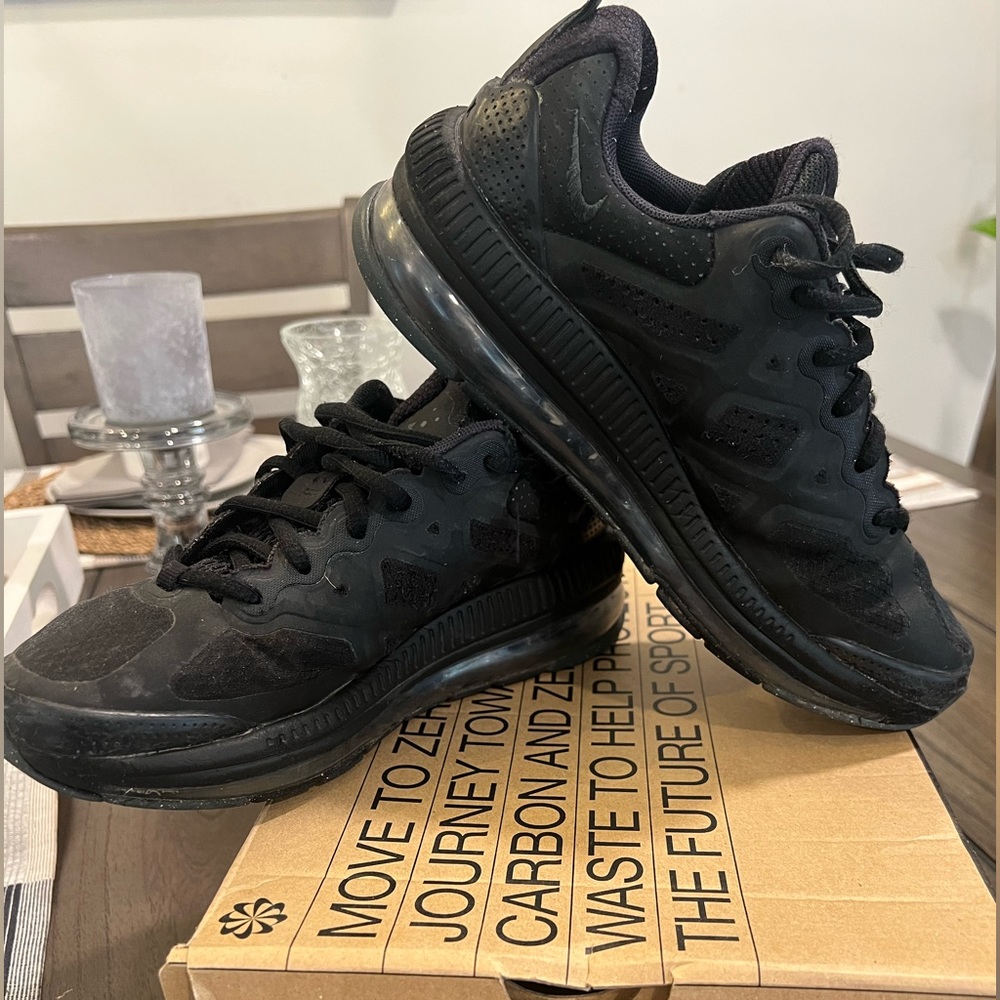 Boys Nike Air Max Genome